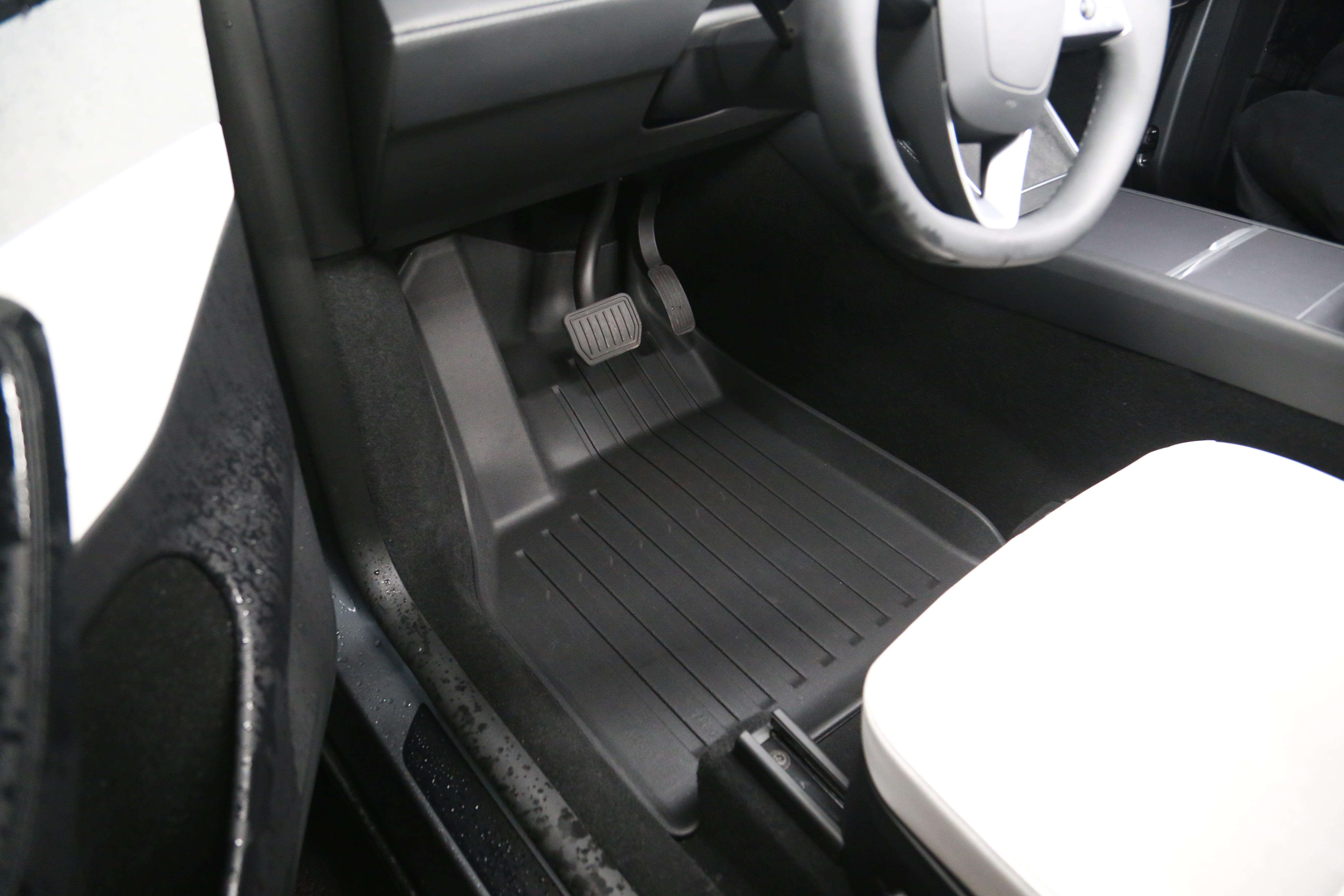 2020-2025 Tesla Model Y Floor Mats Full Set
