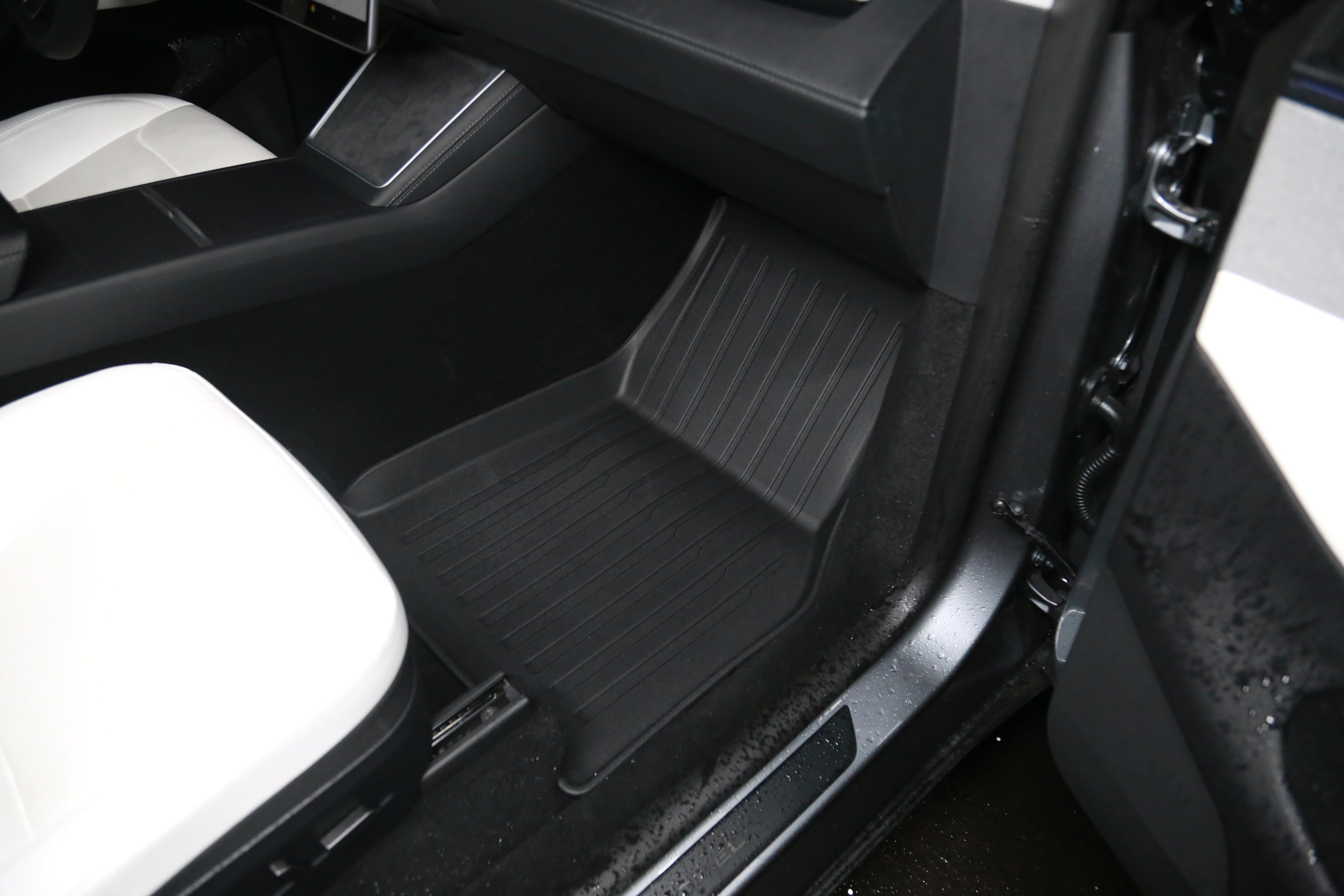 2020-2025 Tesla Model Y Floor Mats Full Set